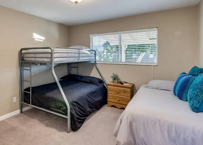 Poolside Oasis Near Old Town & Ballparks Holiday home *