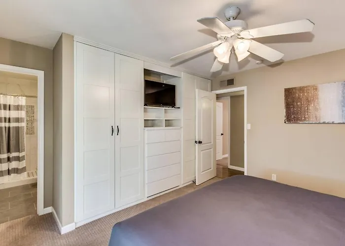 Poolside Oasis Near Old Town & Ballparks Holiday home *